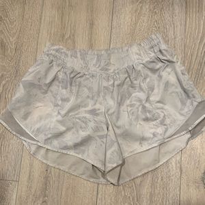 Lululemon hotty hot shorts